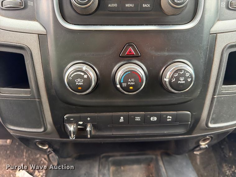 image for item FU4527 2015 RAM 2500 Crew Cab pickup truck