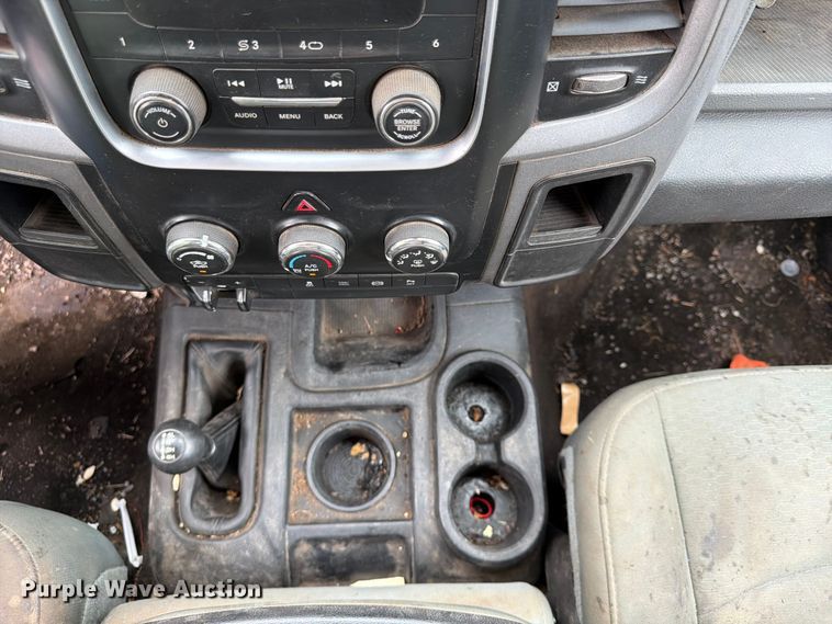 image for item FU4527 2015 RAM 2500 Crew Cab pickup truck