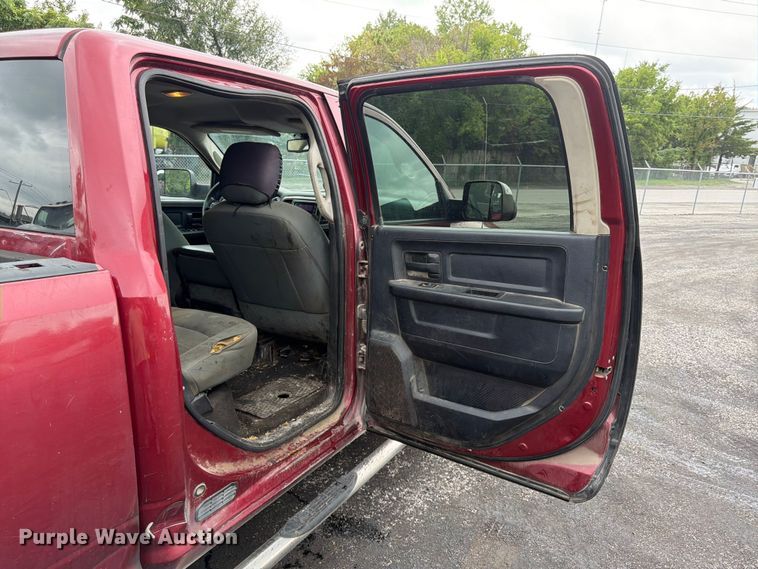 image for item FU4527 2015 RAM 2500 Crew Cab pickup truck