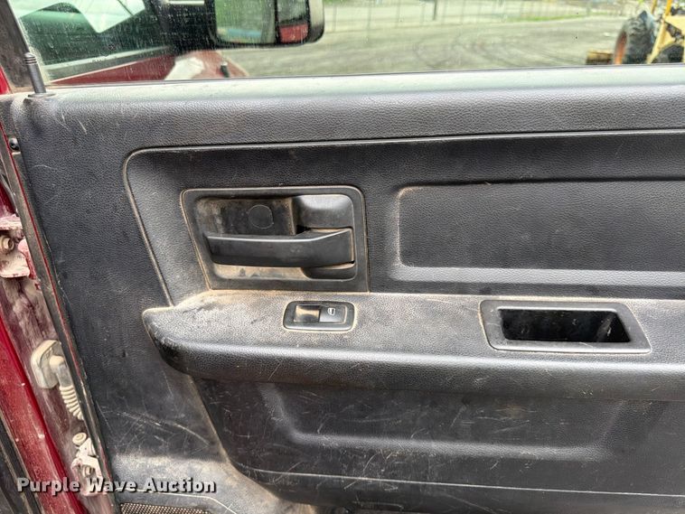 image for item FU4527 2015 RAM 2500 Crew Cab pickup truck