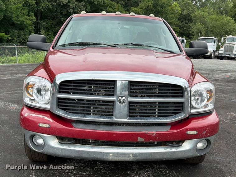 image for item FU4528 2008 Dodge Ram 3500 Ext. Cab pickup truck