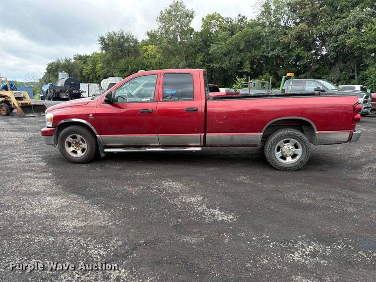 image for item FU4528 2008 Dodge Ram 3500 Ext. Cab pickup truck