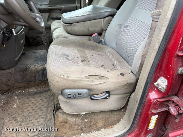image for item FU4528 2008 Dodge Ram 3500 Ext. Cab pickup truck