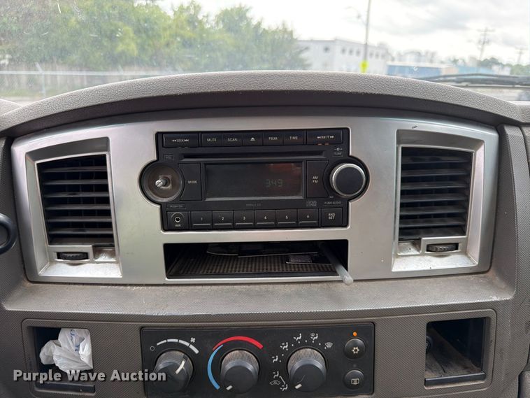 image for item FU4528 2008 Dodge Ram 3500 Ext. Cab pickup truck