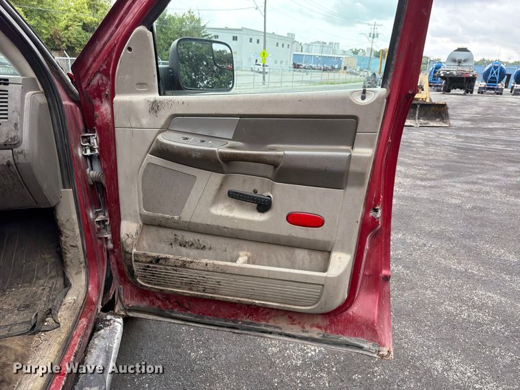 image for item FU4528 2008 Dodge Ram 3500 Ext. Cab pickup truck