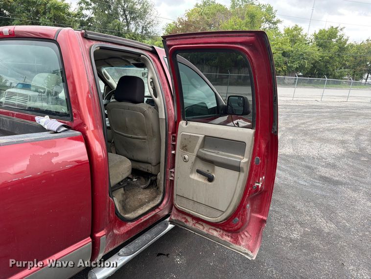 image for item FU4528 2008 Dodge Ram 3500 Ext. Cab pickup truck