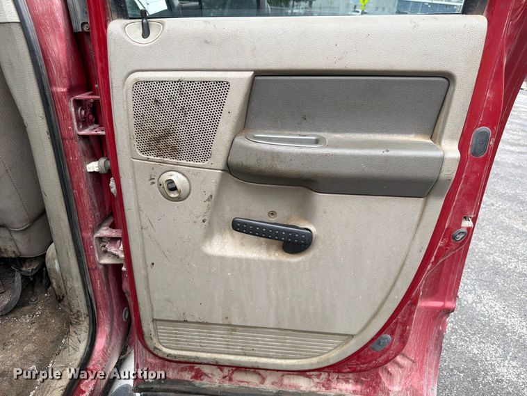 image for item FU4528 2008 Dodge Ram 3500 Ext. Cab pickup truck