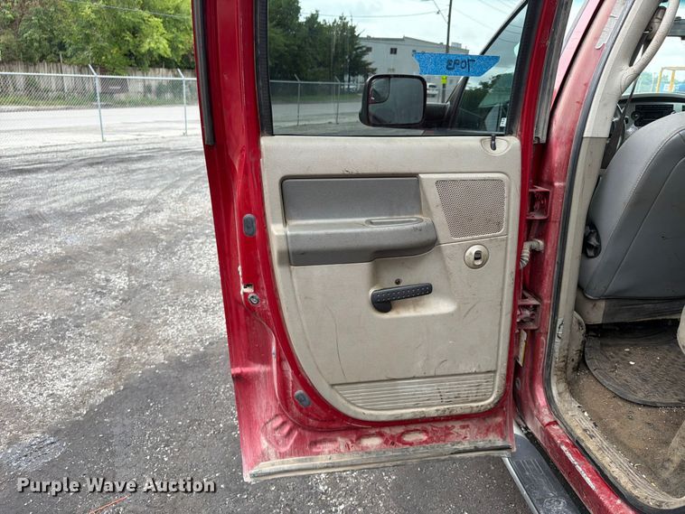 image for item FU4528 2008 Dodge Ram 3500 Ext. Cab pickup truck