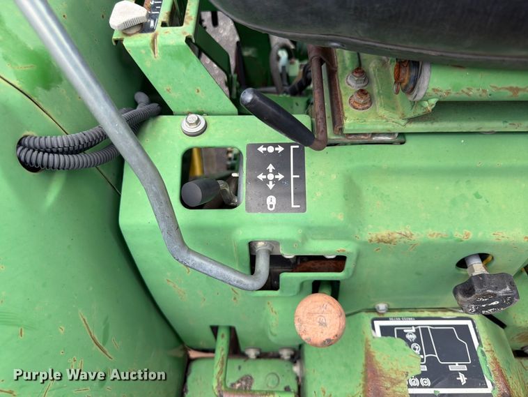 image for item FU4529 John Deere 790 tractor