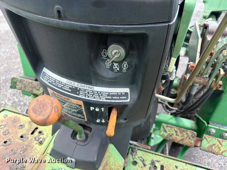 image for item FU4529 John Deere 790 tractor