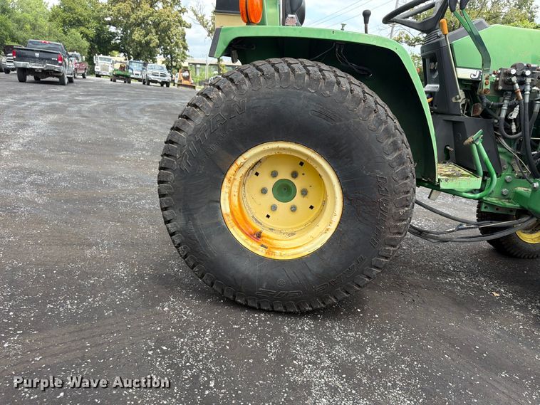 image for item FU4529 John Deere 790 tractor