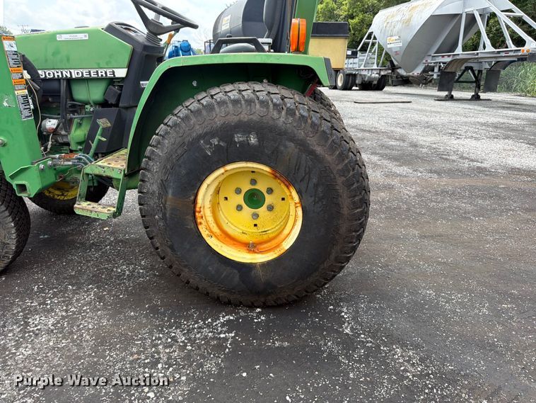 image for item FU4529 John Deere 790 tractor
