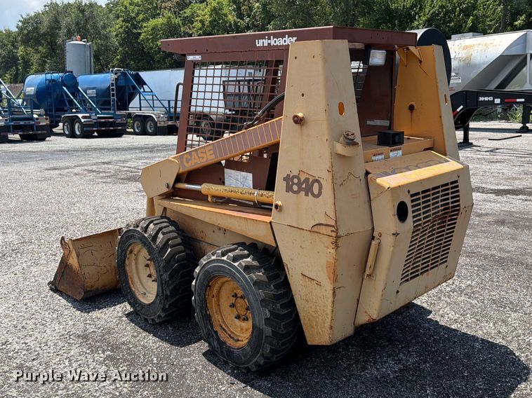 image for item FU4533 Case 1840 skid steer loader