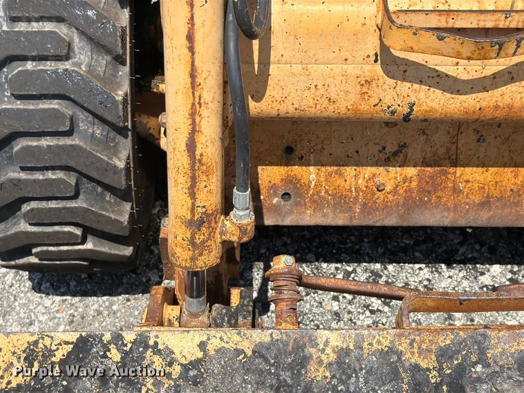 image for item FU4533 Case 1840 skid steer loader