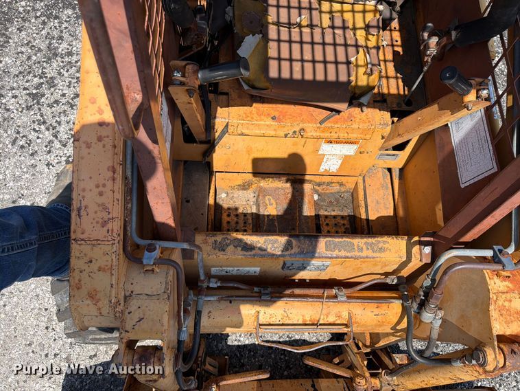 image for item FU4533 Case 1840 skid steer loader