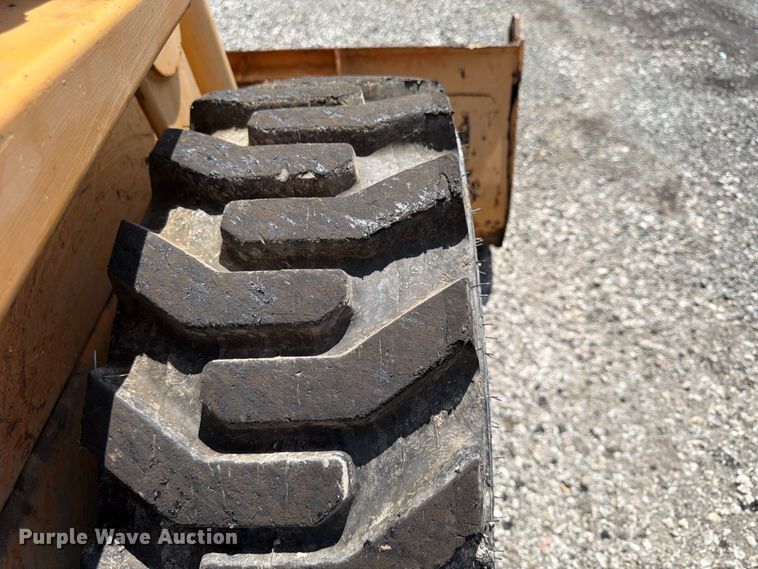 image for item FU4533 Case 1840 skid steer loader