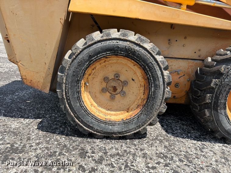 image for item FU4533 Case 1840 skid steer loader