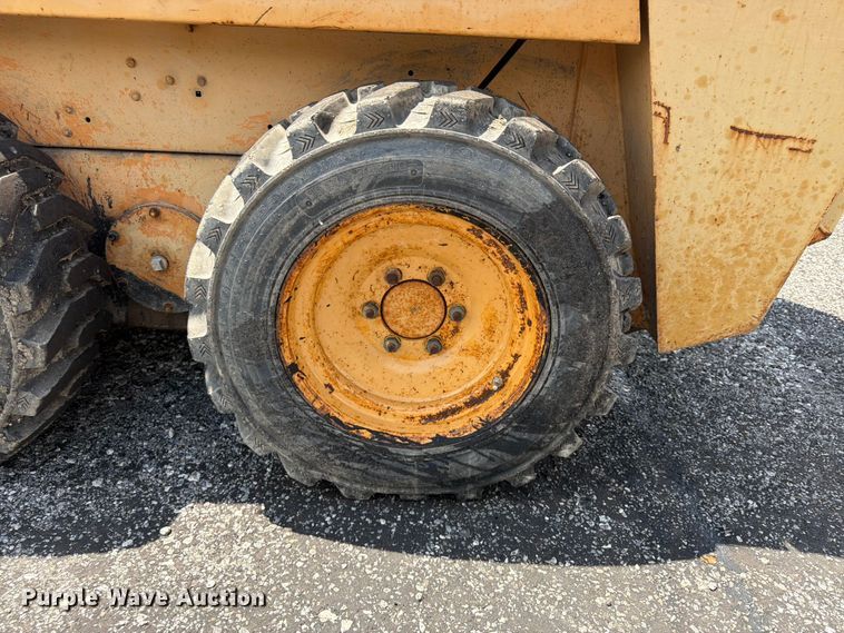 image for item FU4533 Case 1840 skid steer loader
