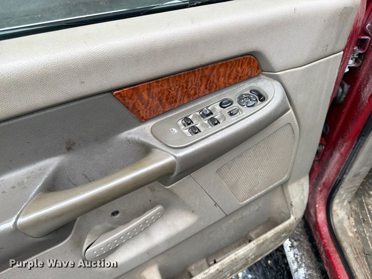 image for item FU4534 2006 Dodge Ram 2500 Crew Cab pickup truck