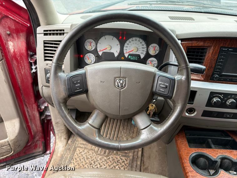 image for item FU4534 2006 Dodge Ram 2500 Crew Cab pickup truck