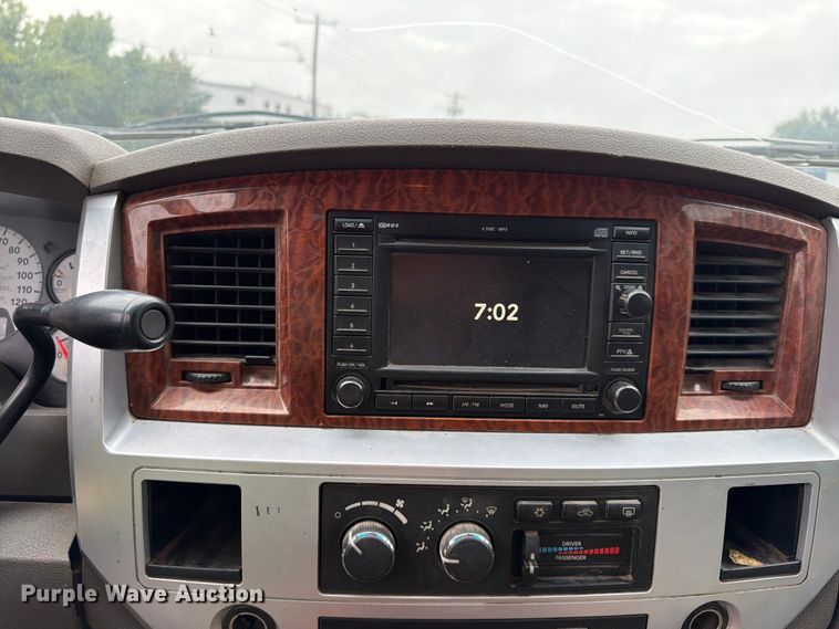 image for item FU4534 2006 Dodge Ram 2500 Crew Cab pickup truck