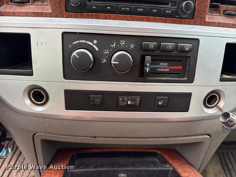 image for item FU4534 2006 Dodge Ram 2500 Crew Cab pickup truck