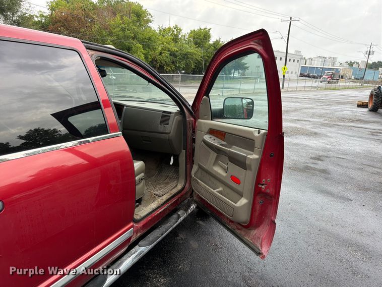 image for item FU4534 2006 Dodge Ram 2500 Crew Cab pickup truck