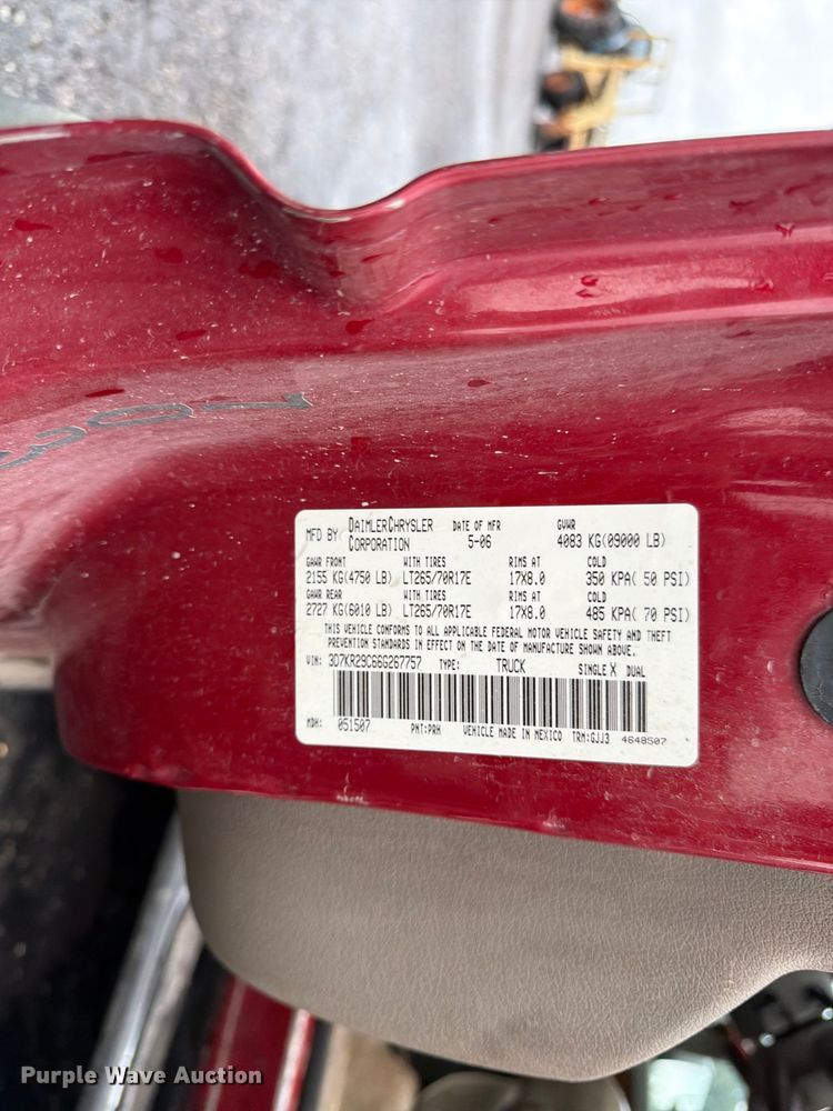 image for item FU4534 2006 Dodge Ram 2500 Crew Cab pickup truck