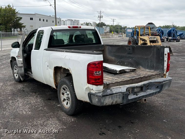 image for item FU4537 2009 Chevrolet Silverado 1500 Ext. Cab pickup truck