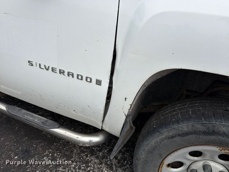 image for item FU4537 2009 Chevrolet Silverado 1500 Ext. Cab pickup truck