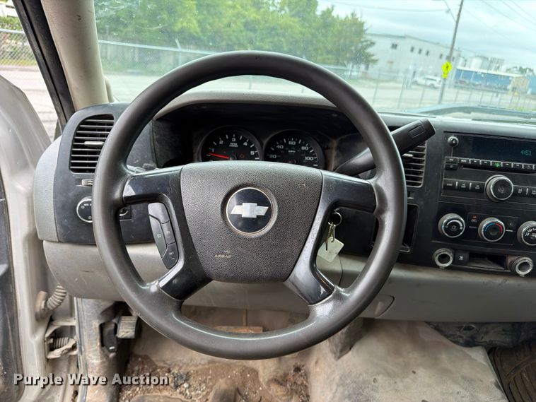 image for item FU4537 2009 Chevrolet Silverado 1500 Ext. Cab pickup truck