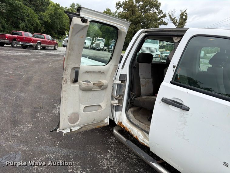 image for item FU4537 2009 Chevrolet Silverado 1500 Ext. Cab pickup truck
