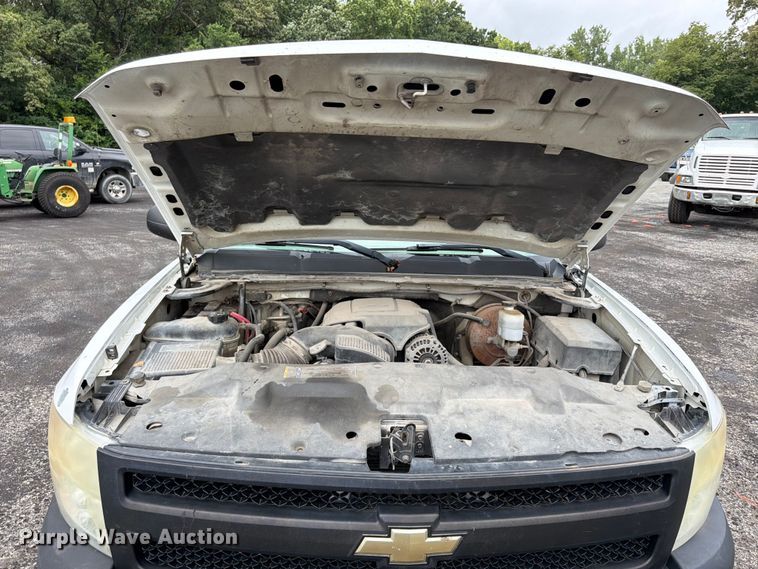 image for item FU4537 2009 Chevrolet Silverado 1500 Ext. Cab pickup truck
