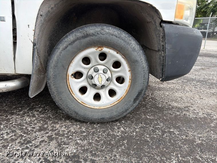 image for item FU4537 2009 Chevrolet Silverado 1500 Ext. Cab pickup truck
