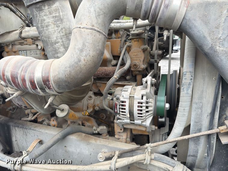 image for item FU4539 1997 Kenworth T800 semi truck