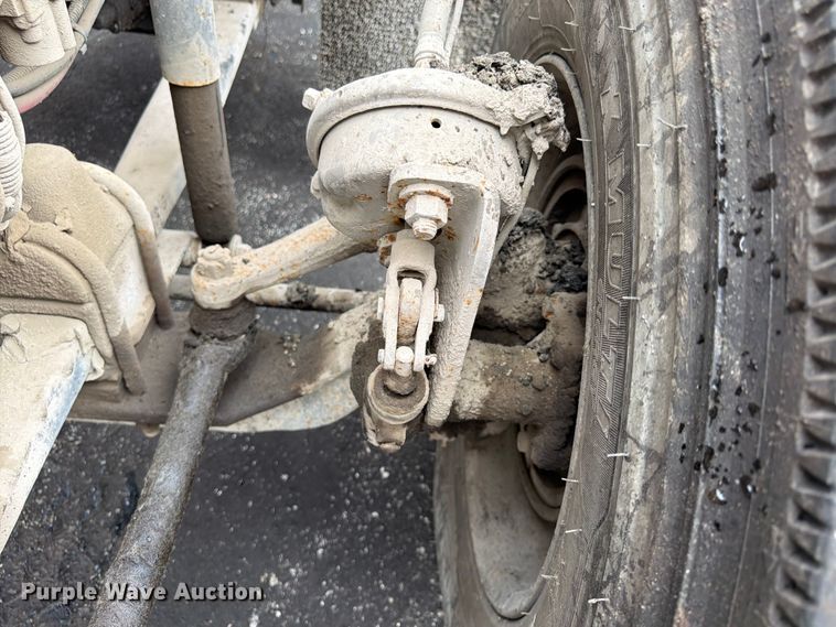 image for item FU4539 1997 Kenworth T800 semi truck
