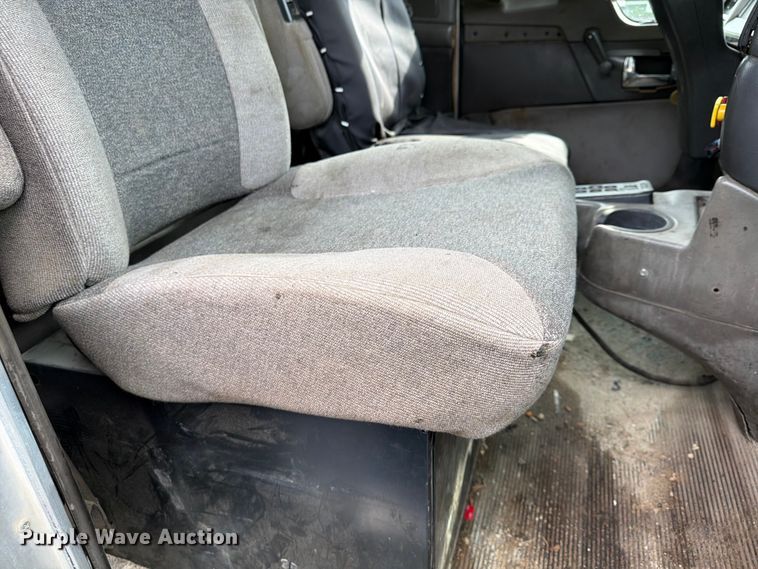 image for item FU4540 2010 Kenworth T800 truck cab and chassis