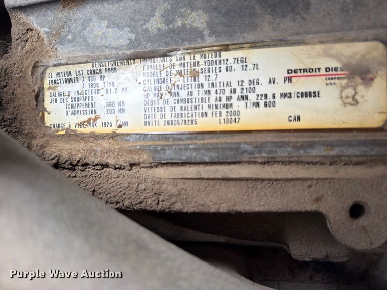 image for item FU4541 2000 International 9100i semi truck