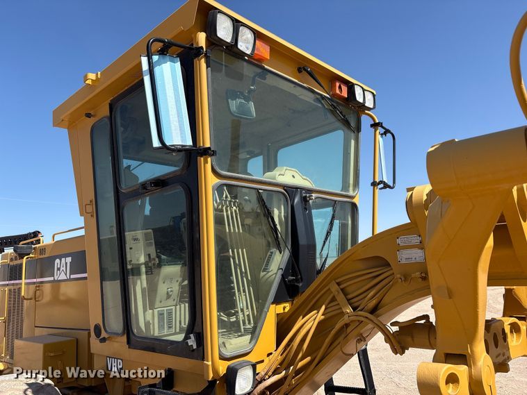 image for item JM9477 1999 Caterpillar 140H motor grader