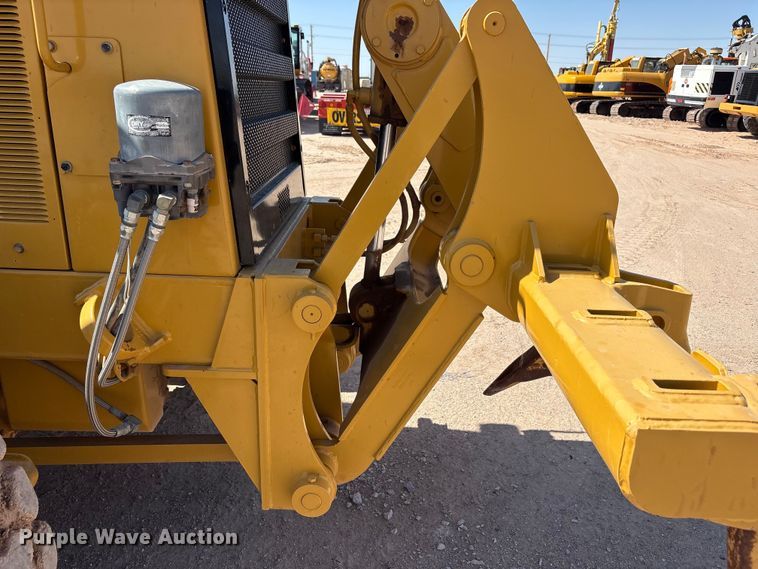 image for item JM9477 1999 Caterpillar 140H motor grader