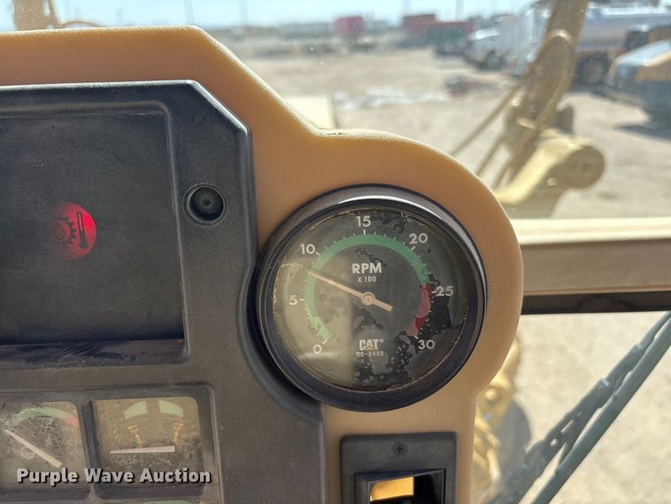image for item JM9477 1999 Caterpillar 140H motor grader