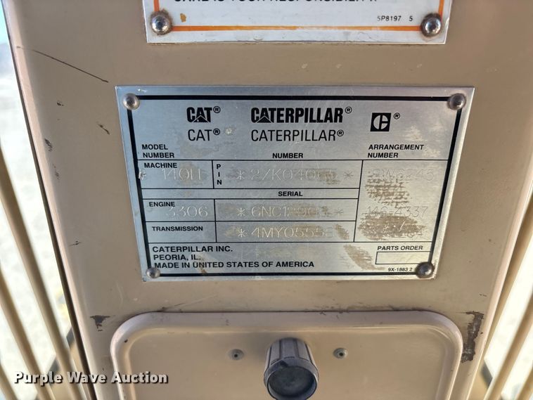 image for item JM9477 1999 Caterpillar 140H motor grader