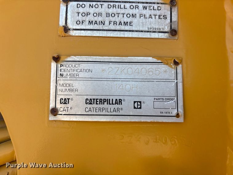 image for item JM9477 1999 Caterpillar 140H motor grader