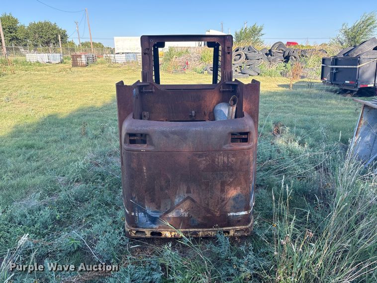 image for item JM9488 Caterpillar 216 skid steer loader