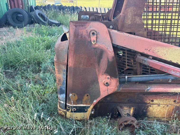 image for item JM9488 Caterpillar 216 skid steer loader