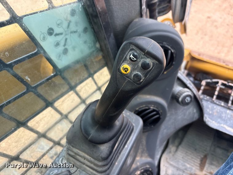 image for item JM9489 2023 Caterpillar 259D3 tracked skid steer loader