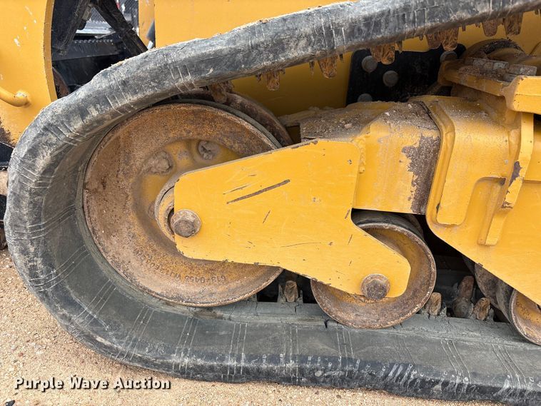 image for item JM9489 2023 Caterpillar 259D3 tracked skid steer loader