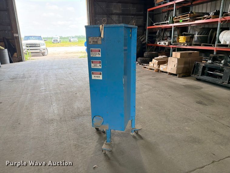 image for item MQ9047 2007 Troxler 4141 gyratory compactor
