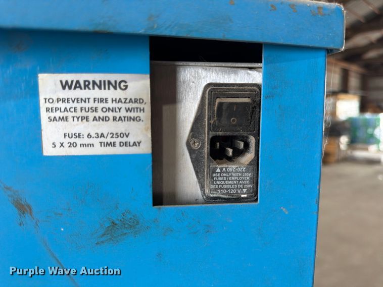 image for item MQ9047 2007 Troxler 4141 gyratory compactor