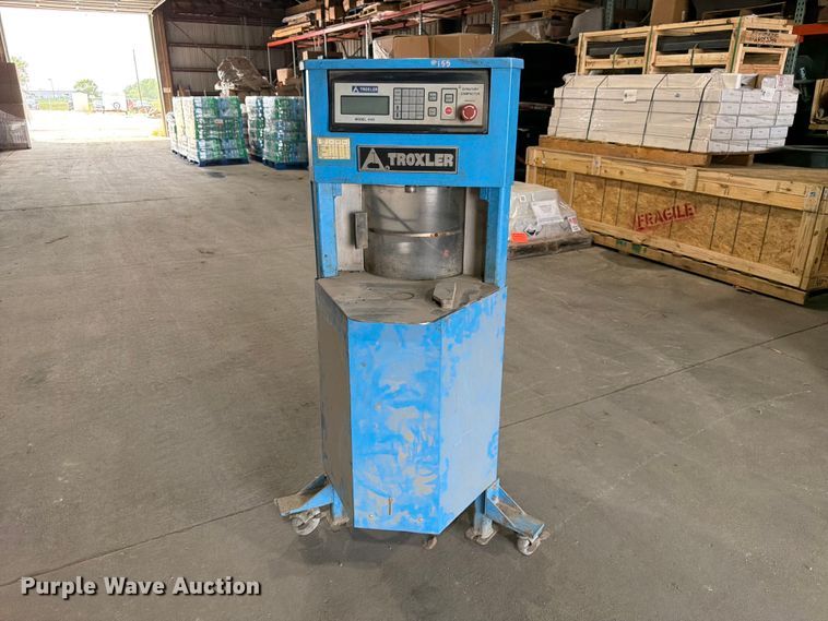 image for item MQ9048 Troxler 4141 gyratory compactor